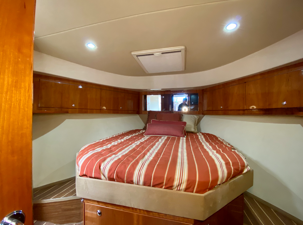55' Riviera Luxury Yacht Hollywood 4 55' Riviera Luxury Yacht Hollywood 4