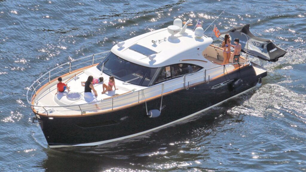 45' Austin Parker Fort Lauderdale Yacht Charters 45' Austin Parker Fort Lauderdale Yacht Charters